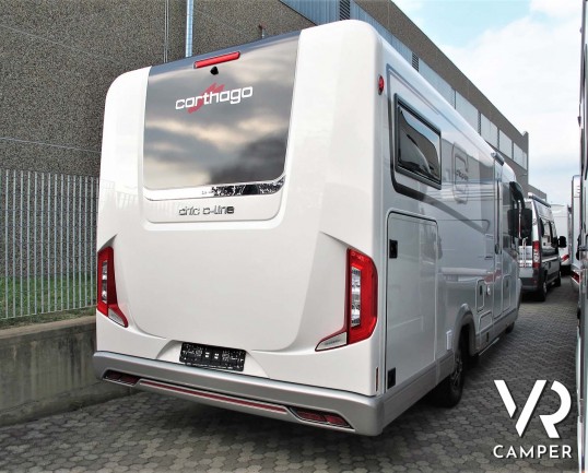 Carthago Chic C-Line I 4.2 DB - camper motorhome nuovo, con letto matrimoniale trasversale e letto basculante elettrico, garage, pacchetto Super. In v