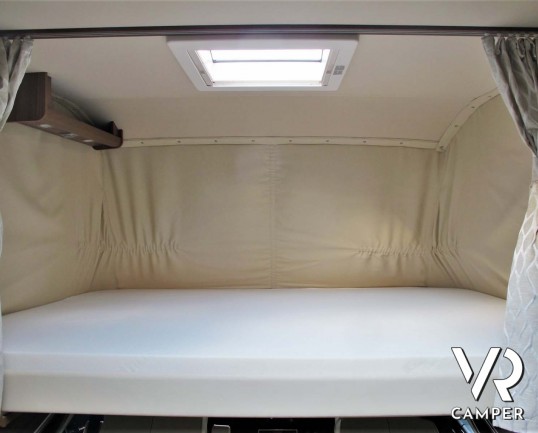 Carthago Chic e-line I 51 QB: camper nuovo motorhome modello 2021, 4 posti letto. Su Fiat Ducato 178 CV con cambio automatico, telaio ribassato AL-KO.