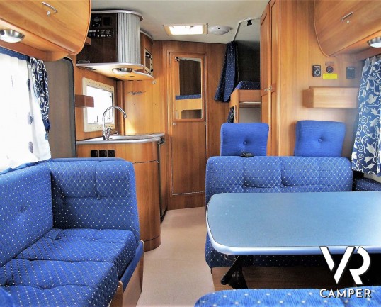 Arca America 407 - camper mansardato usato con 7 posti letto, dotato di veranda, portabici, portatutto, antenna tv, climatizzatore. Su Fiat Ducato 127