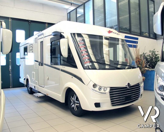 Carthago C-Tourer I 144 QB - camper motorhome con 4 posti, con letto matrimoniale e letto basculante, su Fiat Ducato 160 CV. Italia VR vendita camper