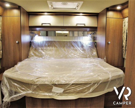 Carthago C-Tourer I 144 QB - camper motorhome con 4 posti, con letto matrimoniale e letto basculante, su Fiat Ducato 160 CV. Italia VR vendita camper