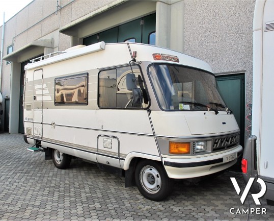 Hymermobil 544 - Motorhome 5 posti, letto basculante, su Fiat Ducato 93 cv - In vendita da Italia VR a Torino - Druento