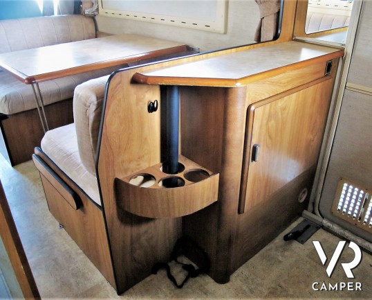 Hymermobil 544 - Motorhome 5 posti, letto basculante, su Fiat Ducato 93 cv - In vendita da Italia VR a Torino - Druento