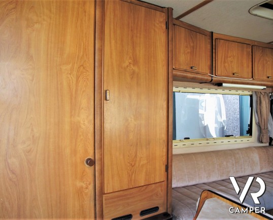 Hymermobil 544 - Motorhome 5 posti, letto basculante, su Fiat Ducato 93 cv - In vendita da Italia VR a Torino - Druento