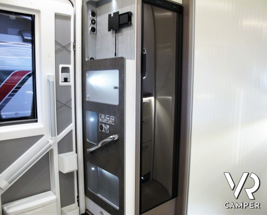 Burstner Lyseo TD 680 G Privilège: camper semintegrale nuovo 4 posti, con letto basculante e ampio bagno posteriore. In esposizione da Italia VR a Tor