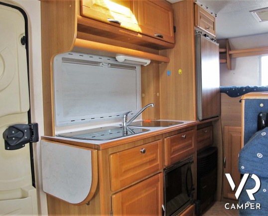 CI Pegaso - camper usato mansardato con letto matrimoniale trasversale e garage. In vendita da Italia VR a Druento - Torino