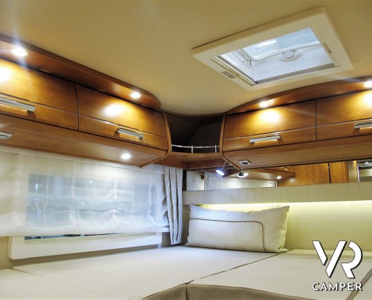 Carthago Chic c-line I 4.9 - camper nuovo, camper motorhome con letti gemelli e basculante. In esposizione durante il Porte Aperte 91011 Ottobre 2020