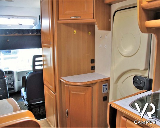 CI Pegaso - camper usato mansardato con letto matrimoniale trasversale e garage. In vendita da Italia VR a Druento - Torino