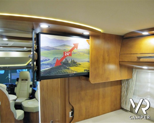 Carthago Chic c-line I 4.9 - camper nuovo, camper motorhome con letti gemelli e basculante. In esposizione durante il Porte Aperte 91011 Ottobre 2020