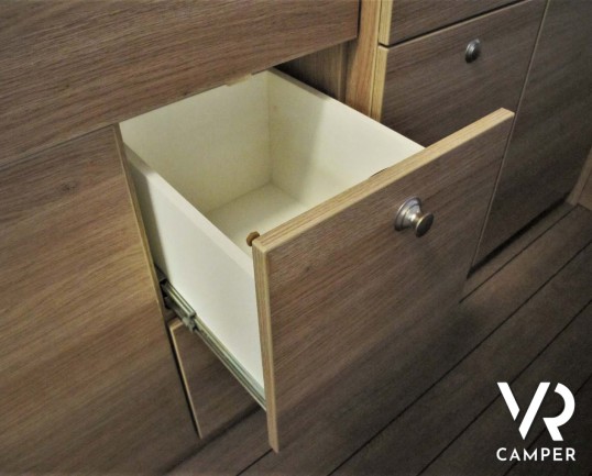 Knaus Boxstar 600 Family - camper usato furgonato 4 posti letto, con letti a castello matrimoniali posteriori, retrocamera, navigatore. Su Fiat Ducato