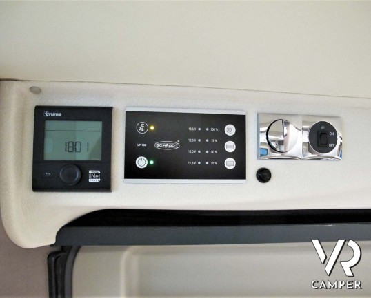 Burstner Eliseo C 540 camper furgonato nuovo con letto sul tetto, accessoriato con pacchetto Eliseo + Eliseo Select. Su Fiat Ducato 140 CV. In visione