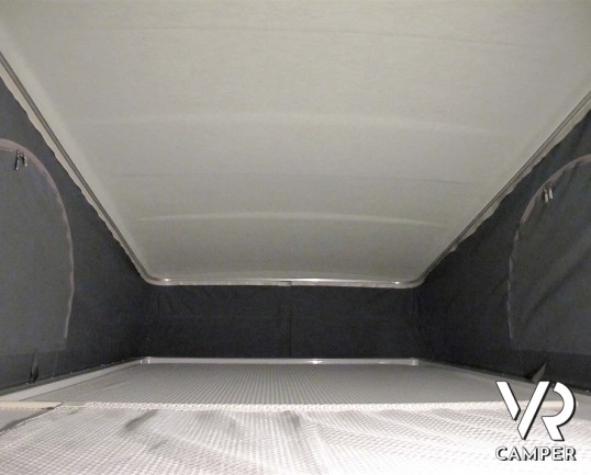 Burstner Campeo C 540 furgonato nuovo colore bianco con letto sul tetto, accessoriato con pacchetto Campeo + Active. Su Fiat Ducato 140 CV. Italia VR