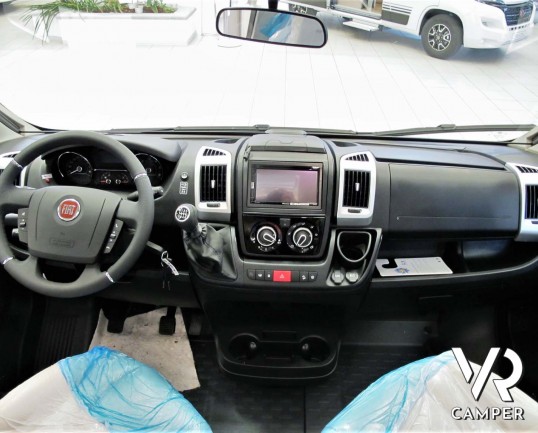 Burstner Travel Van 620 G - camper nuovo semintegrale con letti gemelli, accessoriato con Pacchetto Premium. Su Fiat Ducato 160 CV. In visione da Ital