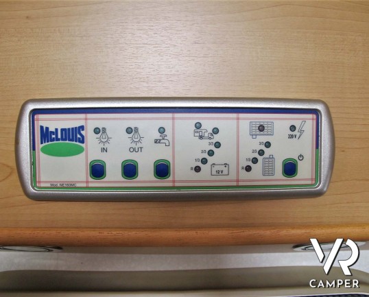 McLouis Glen 560 - camper mansardato, camper usato, camper 7 posti letto, doppia dinette, letti a castello, Fiat Ducato 145 CV, camper torino, camper