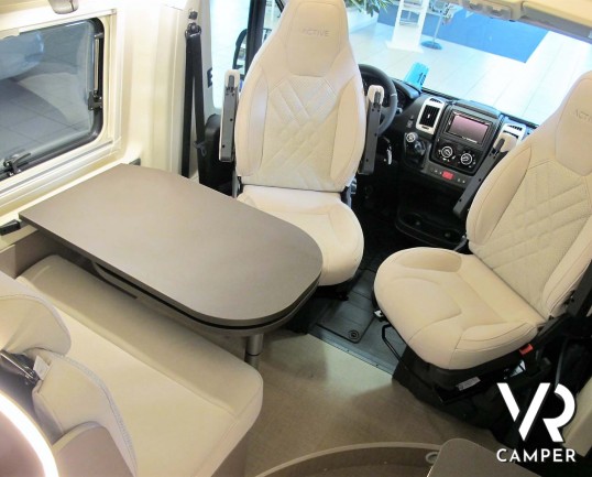 Burstner Eliseo C 600 - camper furgonato nuovo con letto sul tetto, accessoriato con pacchetto Eliseo + Eliseo Select. Telaio 3500 kg. Su Fiat Ducato