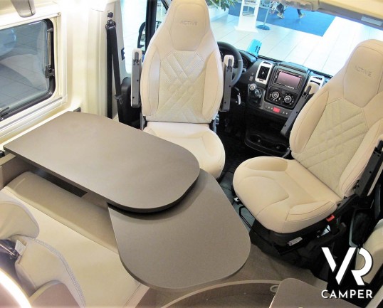 Burstner Eliseo C 600 - camper furgonato nuovo con letto sul tetto, accessoriato con pacchetto Eliseo + Eliseo Select. Telaio 3500 kg. Su Fiat Ducato