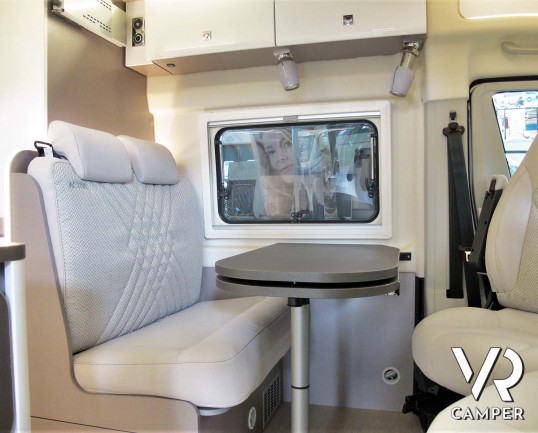 Burstner Eliseo C 600 - camper furgonato nuovo con letto sul tetto, accessoriato con pacchetto Eliseo + Eliseo Select. Telaio 3500 kg. Su Fiat Ducato