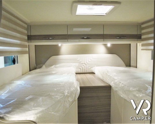 Burstner Travel Van 620 G - camper nuovo semintegrale con letti gemelli, accessoriato con Pacchetto Premium. Su Fiat Ducato 160 CV. In visione da Ital