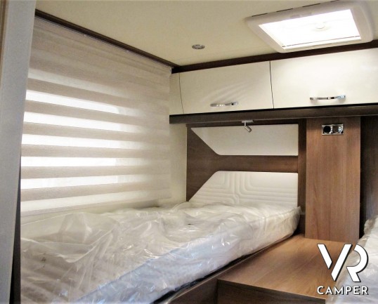 Burster Lyseo TD 690 G Privilege - camper semintegrale nuovo con letti gemelli e basculante, dinette trasformabile in letto, garage doppio portellone. Si Fiat Ducato 160 CV