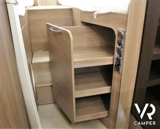 Burster Lyseo TD 690 G Privilege - camper semintegrale nuovo con letti gemelli e basculante, dinette trasformabile in letto, garage doppio portellone. Si Fiat Ducato 160 CV