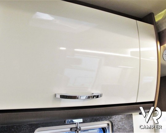 Burster Lyseo TD 690 G Privilege - camper semintegrale nuovo con letti gemelli e basculante, dinette trasformabile in letto, garage doppio portellone. Si Fiat Ducato 160 CV