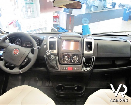 Burster Lyseo TD 690 G Privilege - camper semintegrale nuovo con letti gemelli e basculante, dinette trasformabile in letto, garage doppio portellone. Si Fiat Ducato 160 CV