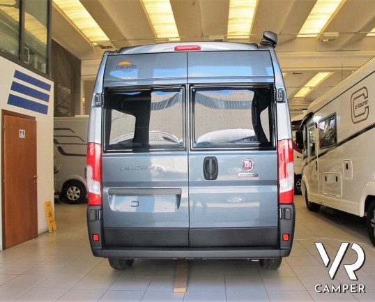 Carado Van 540: camper furgonato nuovo con letto matrimoniale trasversale, 3 posti letto. Su Fiat Ducato 140 CV. In vendita da Italia VR a Torino - Druento