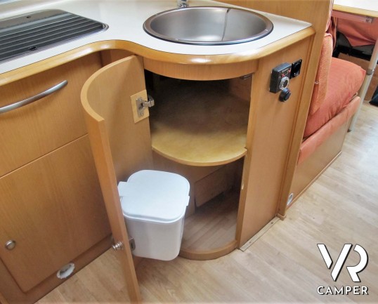 Rimor X-Go 202: Camper semintegrale usato 4 posti, pochi chilometri, in vendita a Torino - Druento