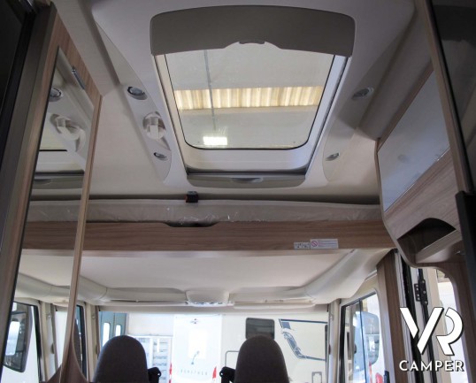 Hymer Exsis-I 474 - Camper nuovo motorhome 2021, con letti gemelli posteriori, 4 posti letto, con frigorifero grande, gradini elettrici. Fiat Ducato 140 CV - Italia VR camper Piemonte