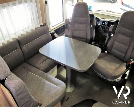 Hymer Exsis-I 588: motorhome Hymer nuovo con letti gemelli e basculante, nuova serie Exsis-I super leggera e compatta