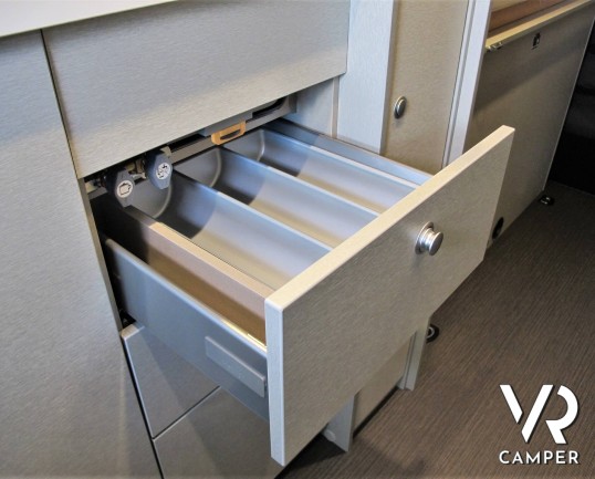 Hymer Van FREE 540 - Edition Blue Evolution: camper nuovo furgonato su Fiat Ducato 140 CV, 4 posti omologati. In vendita da Italia VR a Torino - Druento.