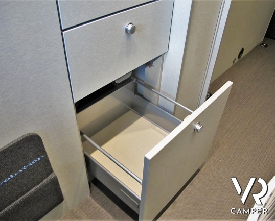 Hymer Van FREE 540 - Edition Blue Evolution: camper nuovo furgonato su Fiat Ducato 140 CV, 4 posti omologati. In vendita da Italia VR a Torino - Druento.