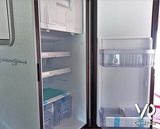 Hymer Van FREE 600 Campus: camper furgonato nuovo con 4 posti, colore Grigio Campovolo, su Fiat Ducato 140 CV. In vendita da Italia VR a Torino - Druento.
