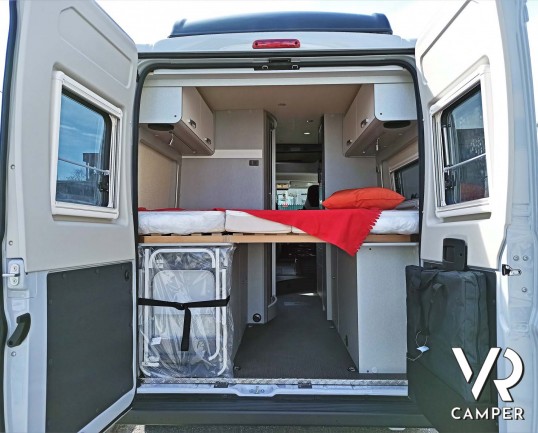 Hymer Van FREE 600 Campus: camper furgonato nuovo con 4 posti, colore Grigio Campovolo, su Fiat Ducato 140 CV. In vendita da Italia VR a Torino - Druento.