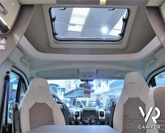 Burstner Lyseo TD 732 Privilege - Camper nuovo semintegrale 4 posti letto con dinette face-to-face, bagno e doccia separati, letto ad isola e letto basculante. Su Fiat Ducato 140 CV