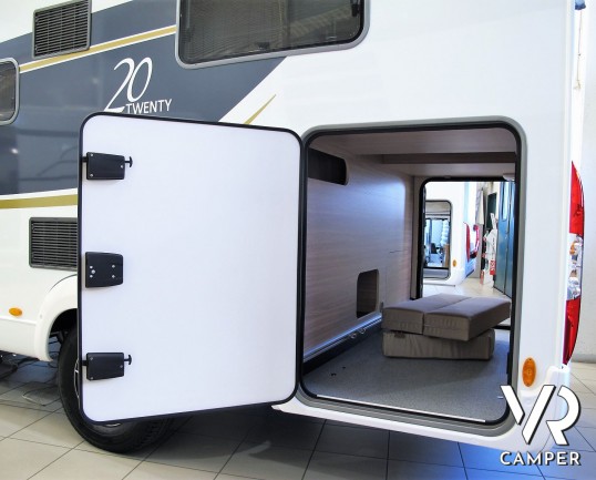 Burstner 20-Twenty 726 - camper nuovo semintegrale con letti gemelli e dinette trasformabile in letto. Su Fiat Ducato 140 CV. In visione da Italia VR, Torino
