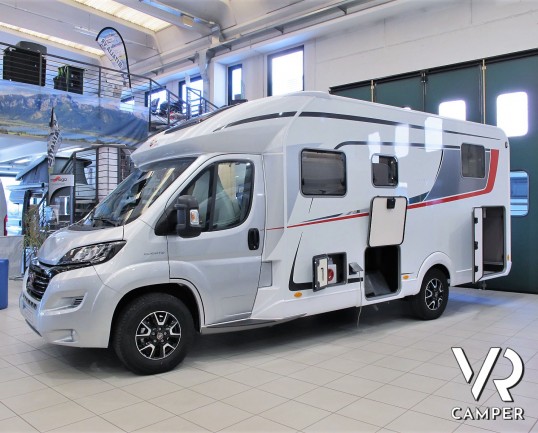 Burstner Lyseo TD 732 Privilege - Camper nuovo semintegrale 4 posti letto con dinette face-to-face, bagno e doccia separati, letto ad isola e letto basculante. Su Fiat Ducato 140 CV