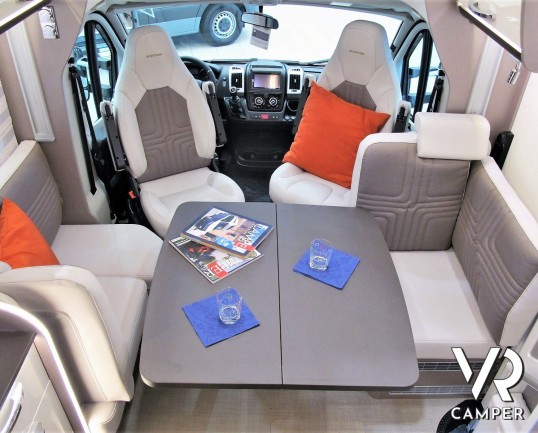 Burstner Lyseo TD 732 Privilege - Camper nuovo semintegrale 4 posti letto con dinette face-to-face, bagno e doccia separati, letto ad isola e letto basculante. Su Fiat Ducato 140 CV