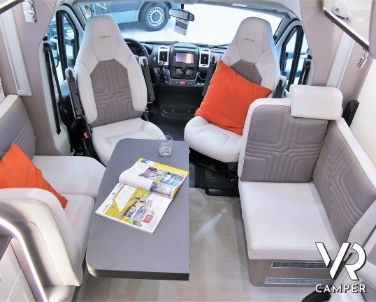 Burstner Lyseo TD 732 Privilege - Camper nuovo semintegrale 4 posti letto con dinette face-to-face, bagno e doccia separati, letto ad isola e letto basculante. Su Fiat Ducato 140 CV