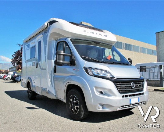 Laika Ecovip 305: camper usato semintegrale con letto matrimoniale posteriore e letto singolo basculante, su Fiat Ducato 130 CV, Euro 6 B. In vendita da Italia VR a Torino.