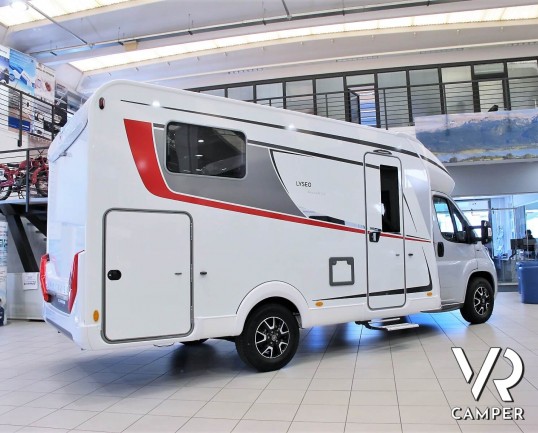 Burstner Lyseo TD 690 - camper nuovo semintegrale con letti gemelli e basculante, dinette trasformabile in letto. Pacchetto Premium. Su Fiat Ducato 140 CV. In vendita da Italia VR a Torino