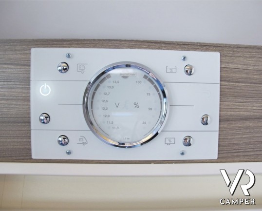 Burstner Travel Van 620: camper nuovo semintegrale con letti gemelli, accessoriato con Pacchetto Premium. Su Fiat Ducato 140 CV. In visione da Italia VR.