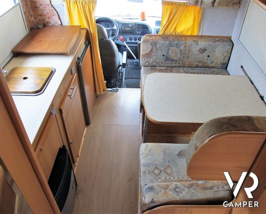 Rimor - Camper usato mansardato con 6 posti letto, su motore Ford 2.5 TD. In vendita da Italia VR a Torino - Druento.