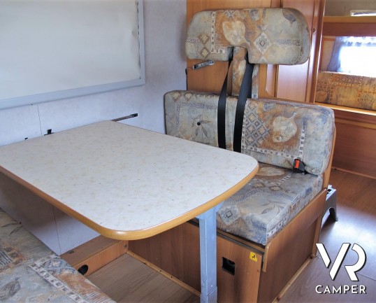 Rimor - Camper usato mansardato con 6 posti letto, su motore Ford 2.5 TD. In vendita da Italia VR a Torino - Druento.