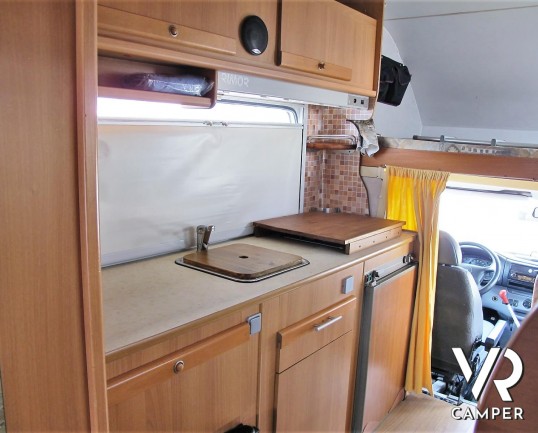 Rimor - Camper usato mansardato con 6 posti letto, su motore Ford 2.5 TD. In vendita da Italia VR a Torino - Druento.