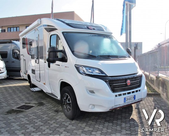 Burstner Travel Van 620 - camper usato recente con pochi km, dotato di veranda, portabici, antenna satellitare, tv. 2 posti letto. Su Fiat Ducato 140 CV