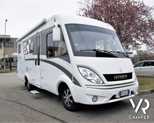 Hymer ML-I 580: Camper motorhome usato con letti gemelli, dotato di tv, antenna satellitare, pannello solare, video di retromarcia, veranda. Su Fiat Mercedes 163 CV