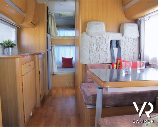 Mobilvetta Icaro S 12 - camper usato mansardato con 6 posti letto, veranda, portabici, Turbovent. Su Fiat Ducato 127 CV. In visione da VR Camper a Torino