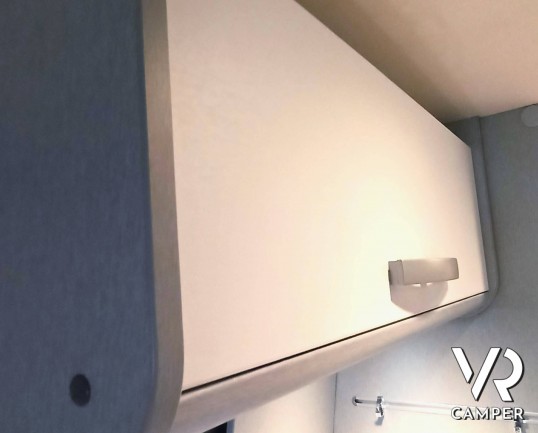 Hymer Van Free 600 S - camper furgonato nuovo su base Mercedes-Benz Sprinter, 170 CV. Dotato di tetto sollevabile e 4 posti letto. In visione da VR Camper