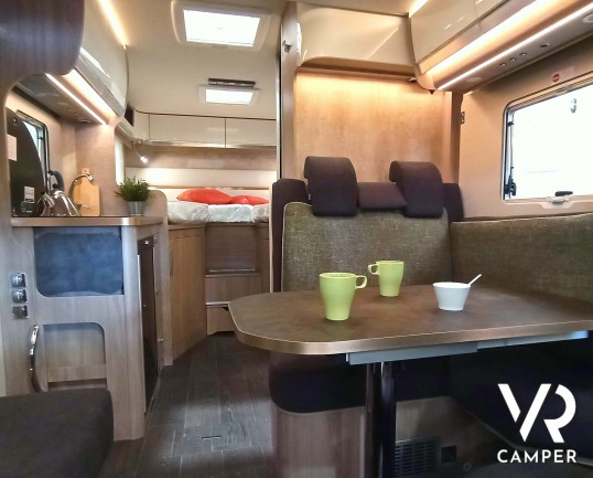 Laika Ecovip L 2009 - Camper nuovo semintegrale con letti gemelli trasformabili in matrimoniale e basculante elettrico. In visione da VR Camper a Torino, DruentoLaika Ecovip L 2009 - Camper nuovo semintegrale con letti gemelli trasformabili in matrimonial